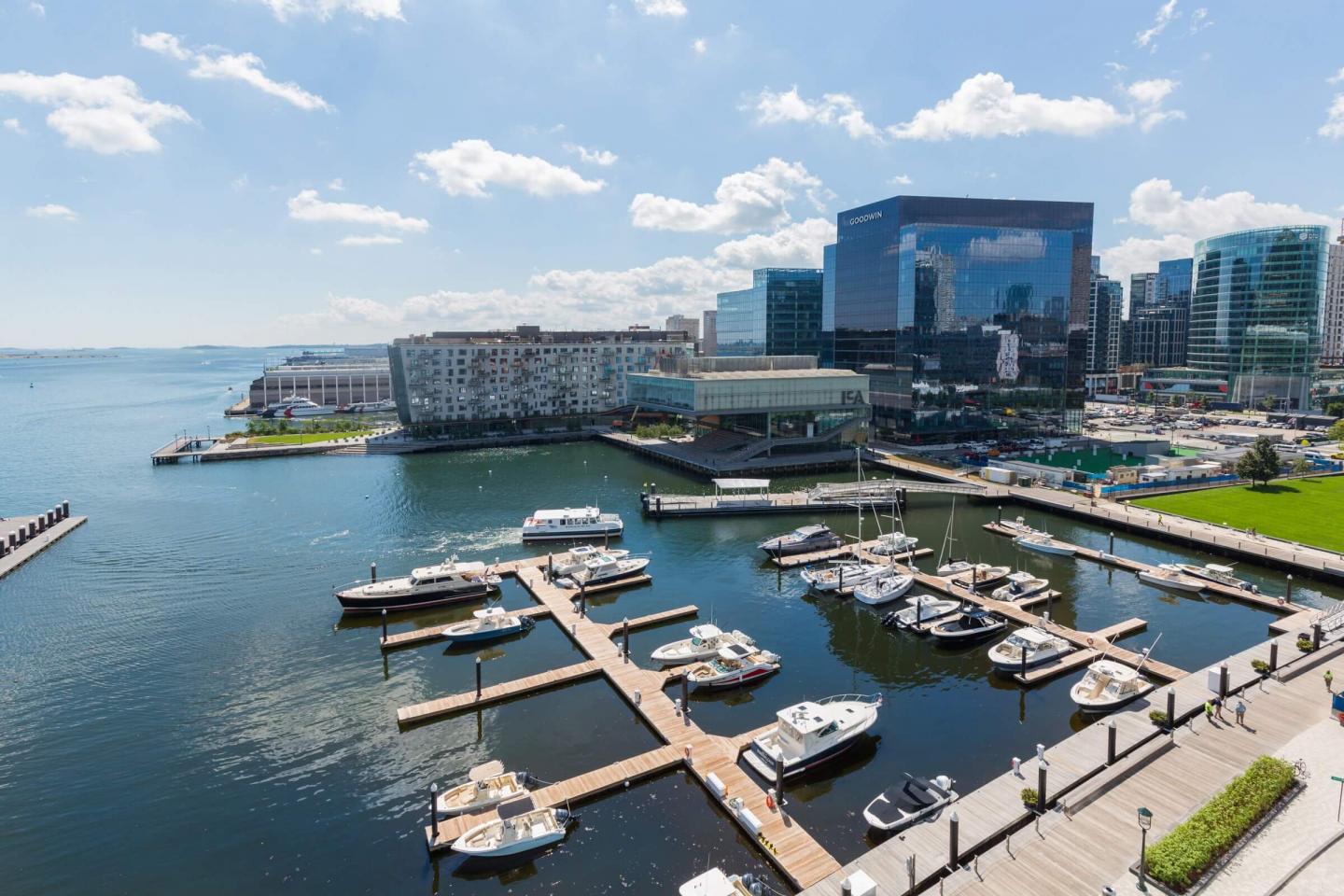 Fan Pier Marina